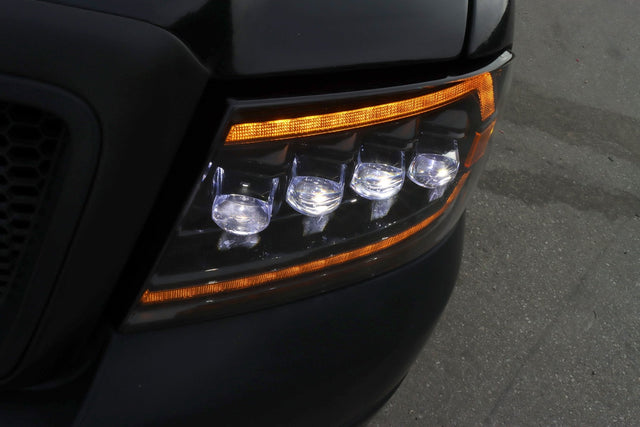 Phares projecteurs à LED Alpha-Black pour Ford F150 (2004-2008) et Lincoln Mark LT (2006-2008)