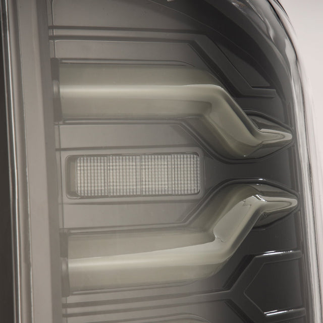 Feux arrière à DEL série LUXX Alpha-Black pour camions Dodge Ram 1500/2500/3500 de 07 à 09