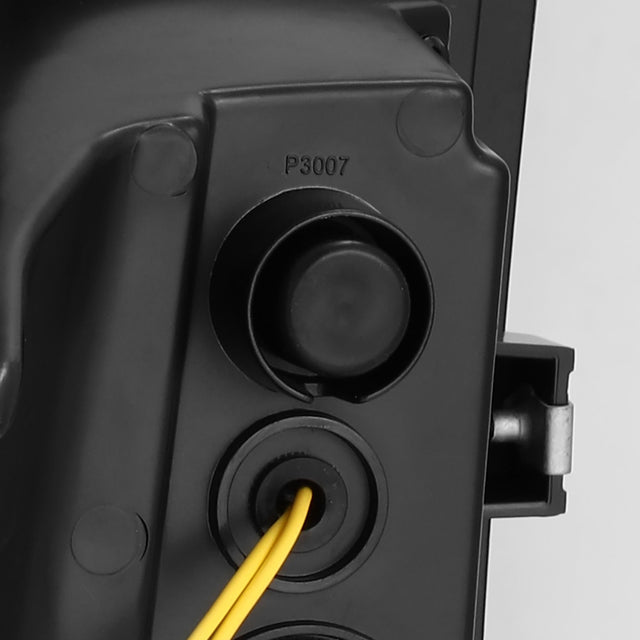 Feux arrière à DEL noirs pour Chevy Silverado série LUXX 07-13