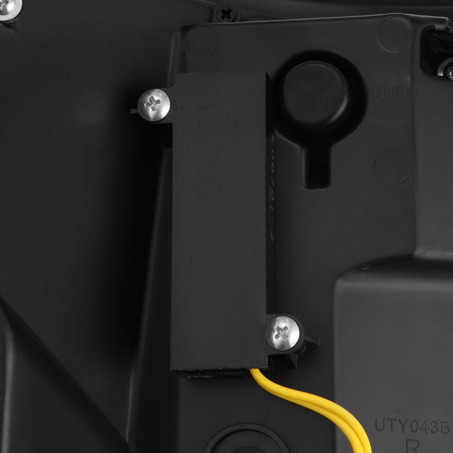 07-13 Toyota Tundra NOVA-Series Prismatic LED Tail Lights Black