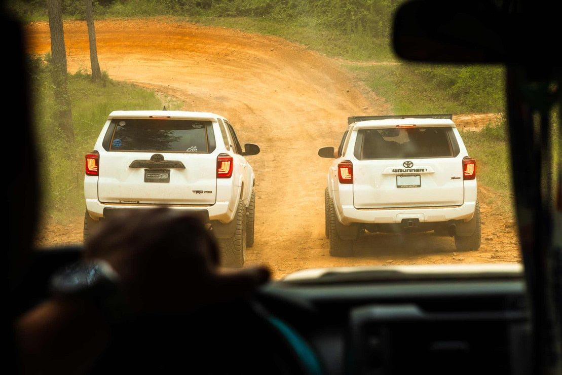 TOYOTA 4RUNNER (10-23) : FEUX ARRIÈRE À LED MORIMOTO XB (GEN II)