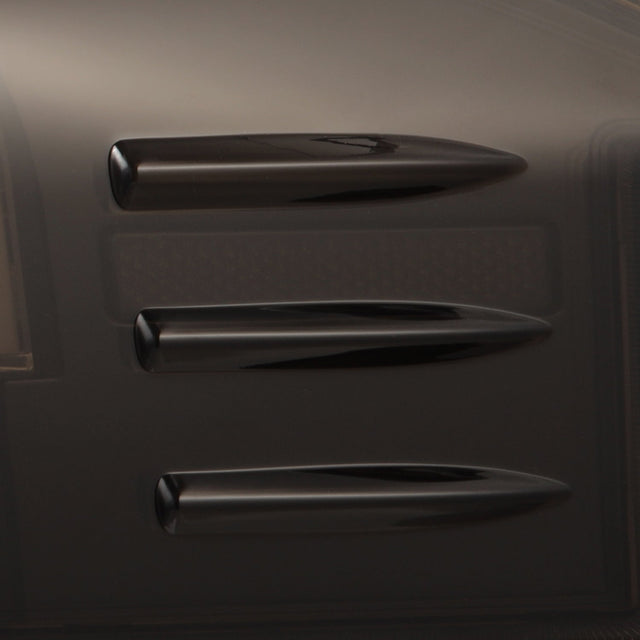 Feux arrière à LED Tesla Model S LUXX 12-21, fumée noire (avec pièce centrale de coffre noire de remplacement)