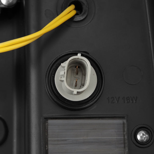 14-21 Toyota Tundra NOVA-Series Prismatic LED Tail Lights Black-Red