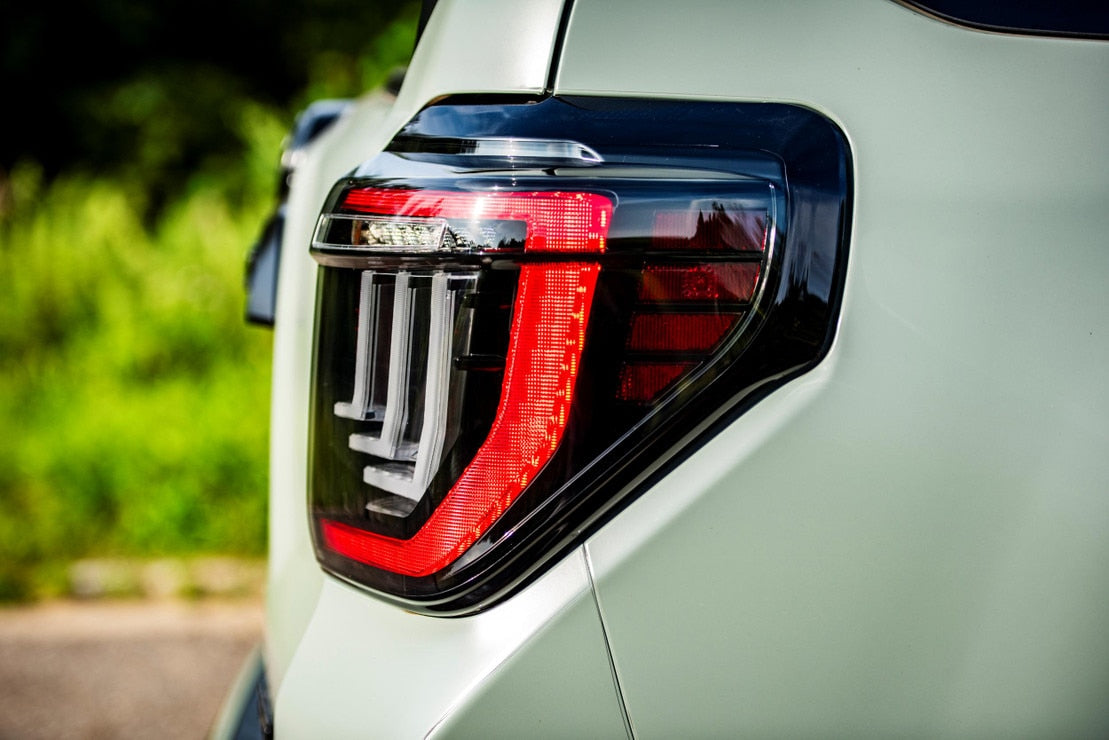 Feux arrière à LED XB pour Toyota 4Runner (10-24) (Gen II) (fumés)