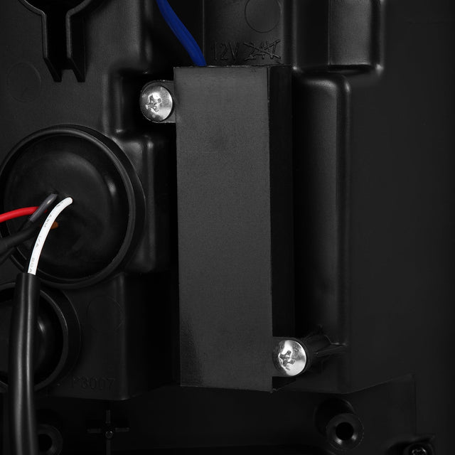 Feux arrière à LED Ford F150 LUXX-Series 15-20, noir et rouge