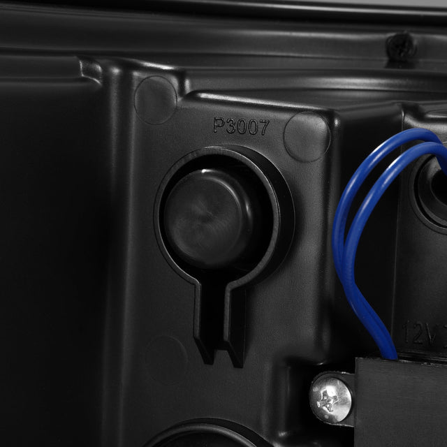 Feux arrière à LED Ford F150 LUXX-Series 15-20, noir et rouge