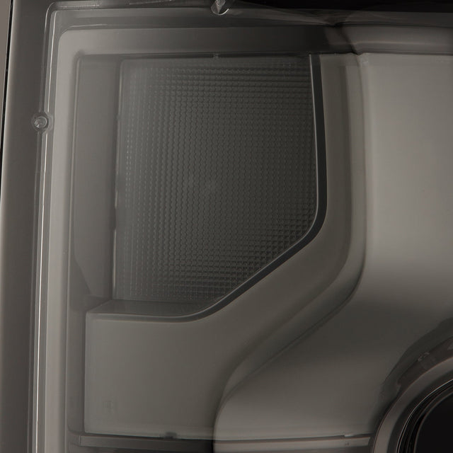 Feux arrière à DEL série LUXX pour Chevrolet Silverado 1500/2500HD/3500HD 2019-2025, Alpha-Black