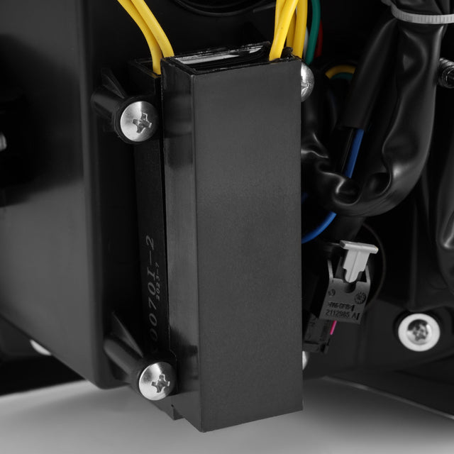 Feux arrière à DEL série LUXX pour Chevrolet Silverado 1500/2500HD/3500HD 2019-2025, Alpha-Black