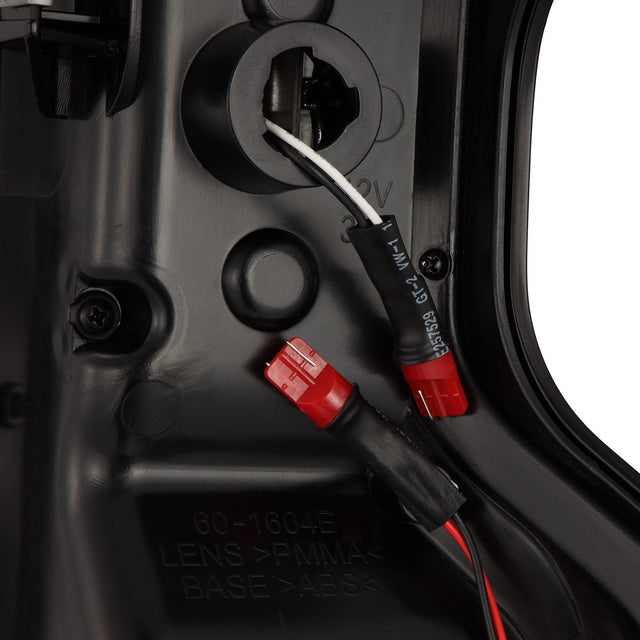 Feux arrière à DEL PRO-Series pour Chevrolet Silverado 1500/2500HD/3500HD 2019-2025, fumée rouge