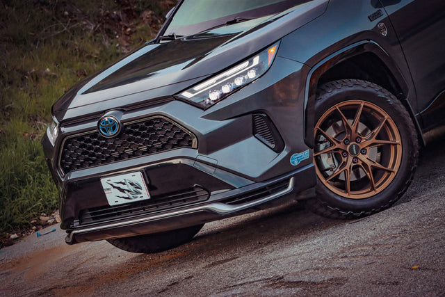 Phares projecteurs à LED série NOVA pour Toyota RAV4 (version basse) 19-25 Alpha-Black