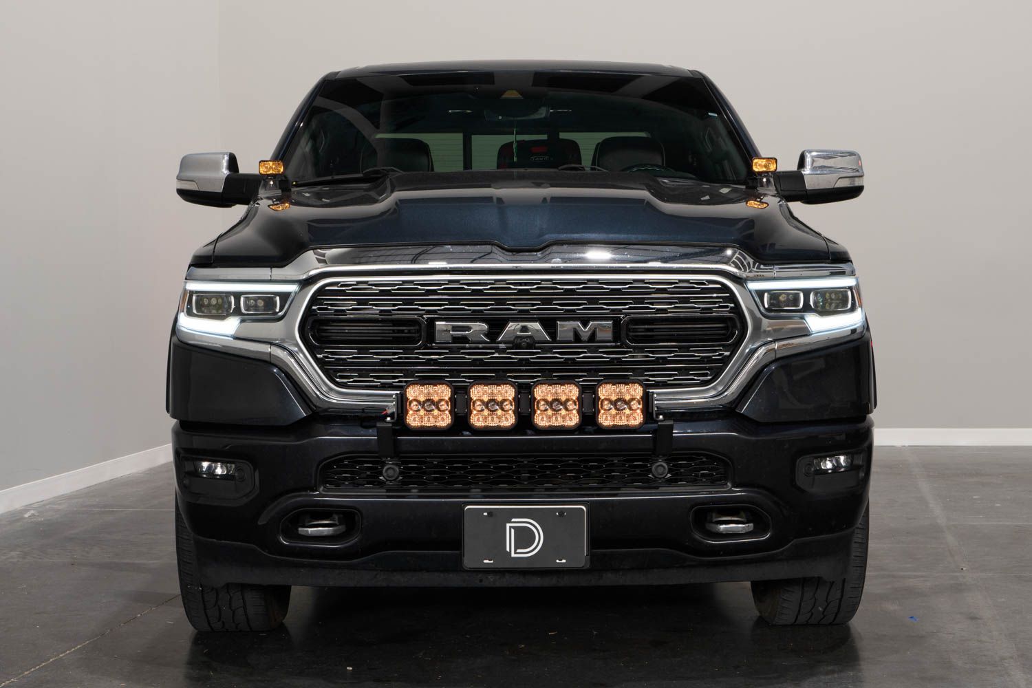 SS5 Grille CrossLink Lightbar Kit for 2019-2024 Ram 1500