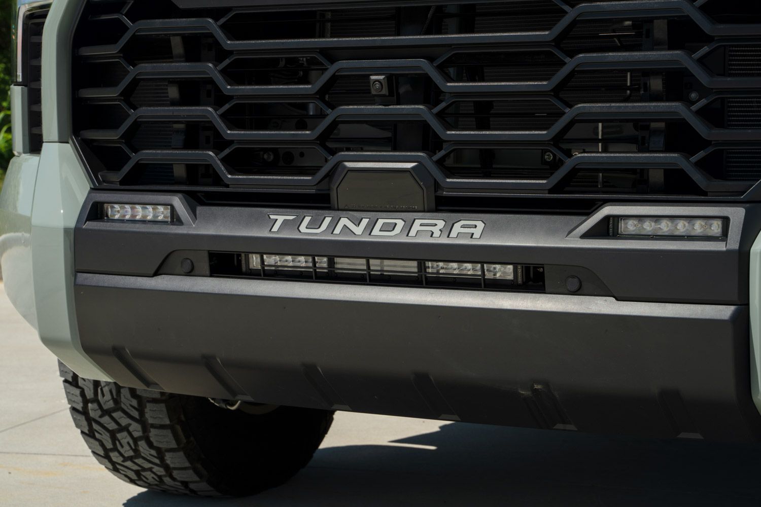 Kit de barres lumineuses de pare-chocs Stealth pour Toyota Tundra 2022-2025