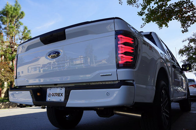 21-23 Ford F150/F150 Raptor LUXX-Series LED Tail Lights Black-Red