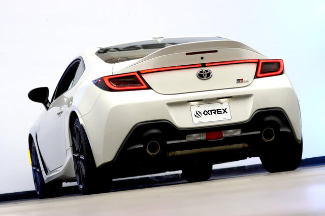 Éclairage de coffre à LED fumé pour Toyota GR86/Subaru BRZ LUXX-Series 2021-2025