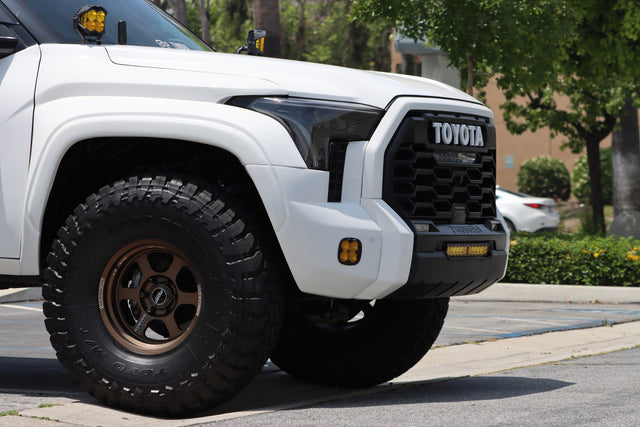 22-25 Toyota Tundra/Sequoia LUXX-Series LED Projector Headlights Black