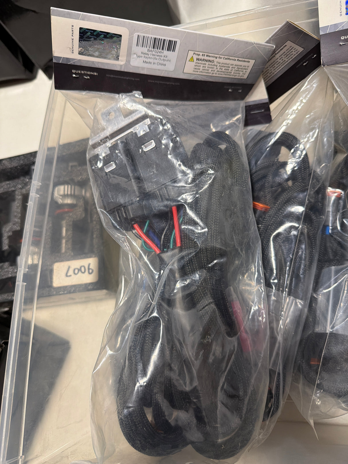 Morimoto triple light relay harness. 2pin dt connectors