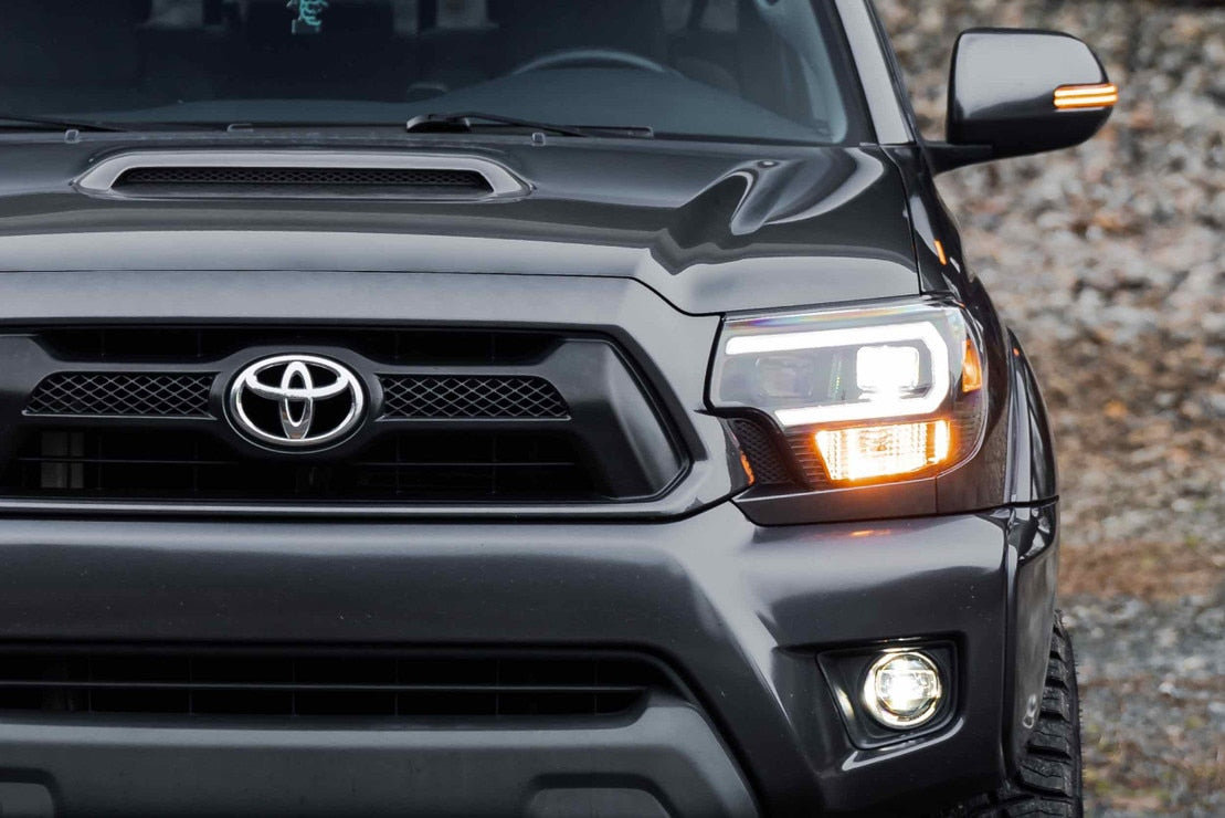 Toyota Tacoma (12-15) XB Hybrid Led Headlights
