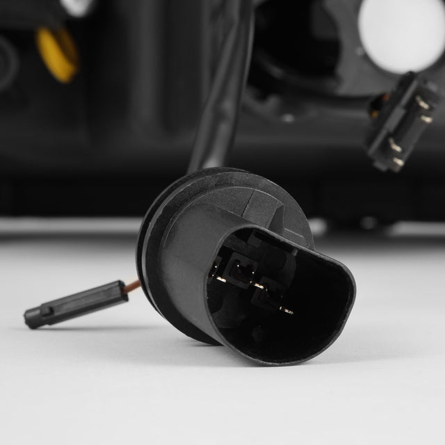 92-96 Ford F-Series/Bronco LUXX-Series LED Projector Headlights Alpha-Black