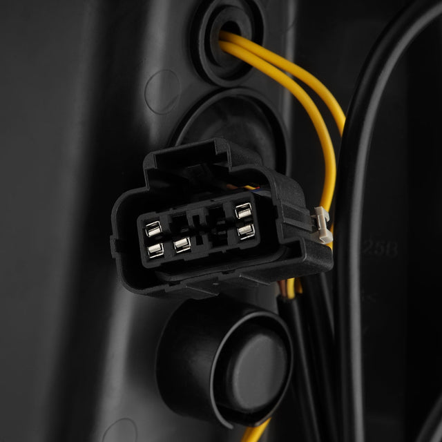 Feux arrière à DEL série LUXX pour Chevrolet Silverado 99-06 et GMC Sierra 99-06, noir et rouge