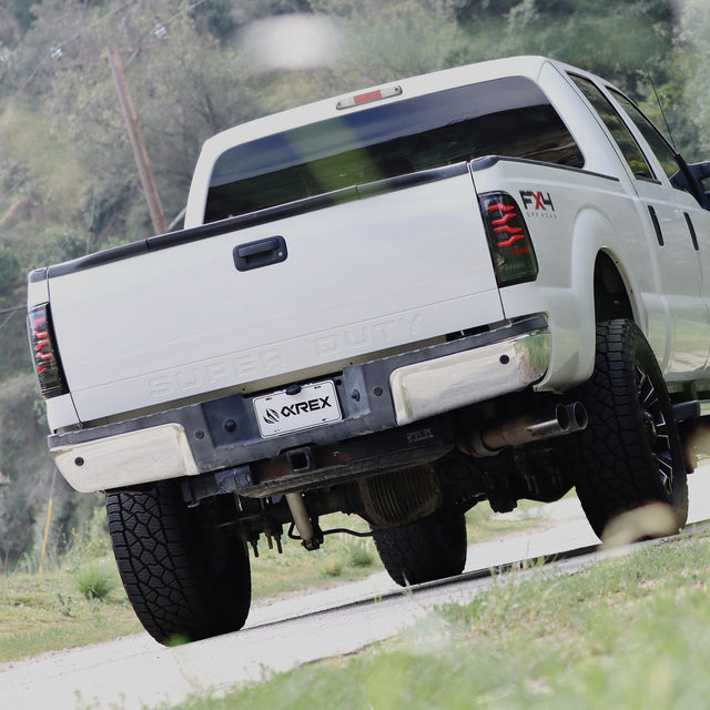 Feux arrière à LED série LUXX pour Ford Super Duty 99-16 / F150 97-03, Alpha-Black