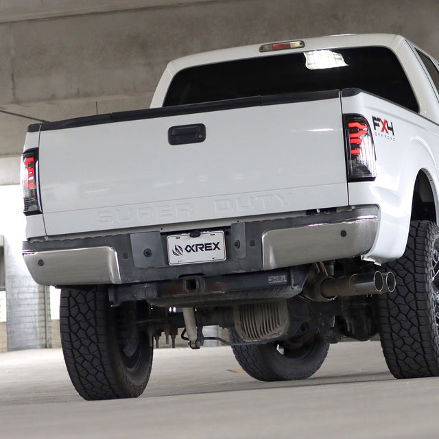 Feux arrière à LED Ford Super Duty 99-16 / F150 97-03 série LUXX, noir et rouge