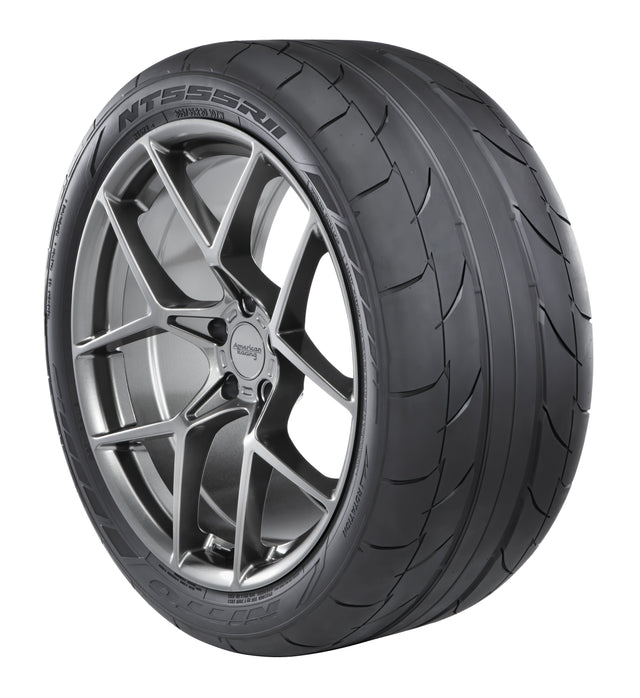 Nitto NT555RII P285/40R18