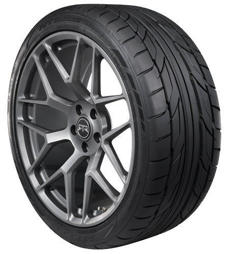 Nitto NT555 G2 245/30ZR20