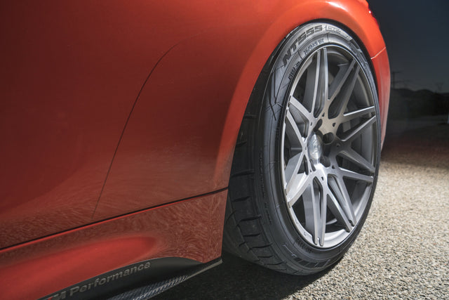 Nitto NT555 G2 265/35ZR19