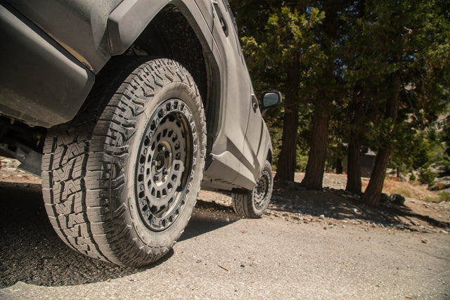 Nitto Nomad Grappler 265/45R20