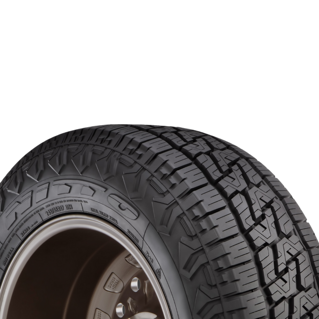 Nitto Nomad Grappler 225/60R17
