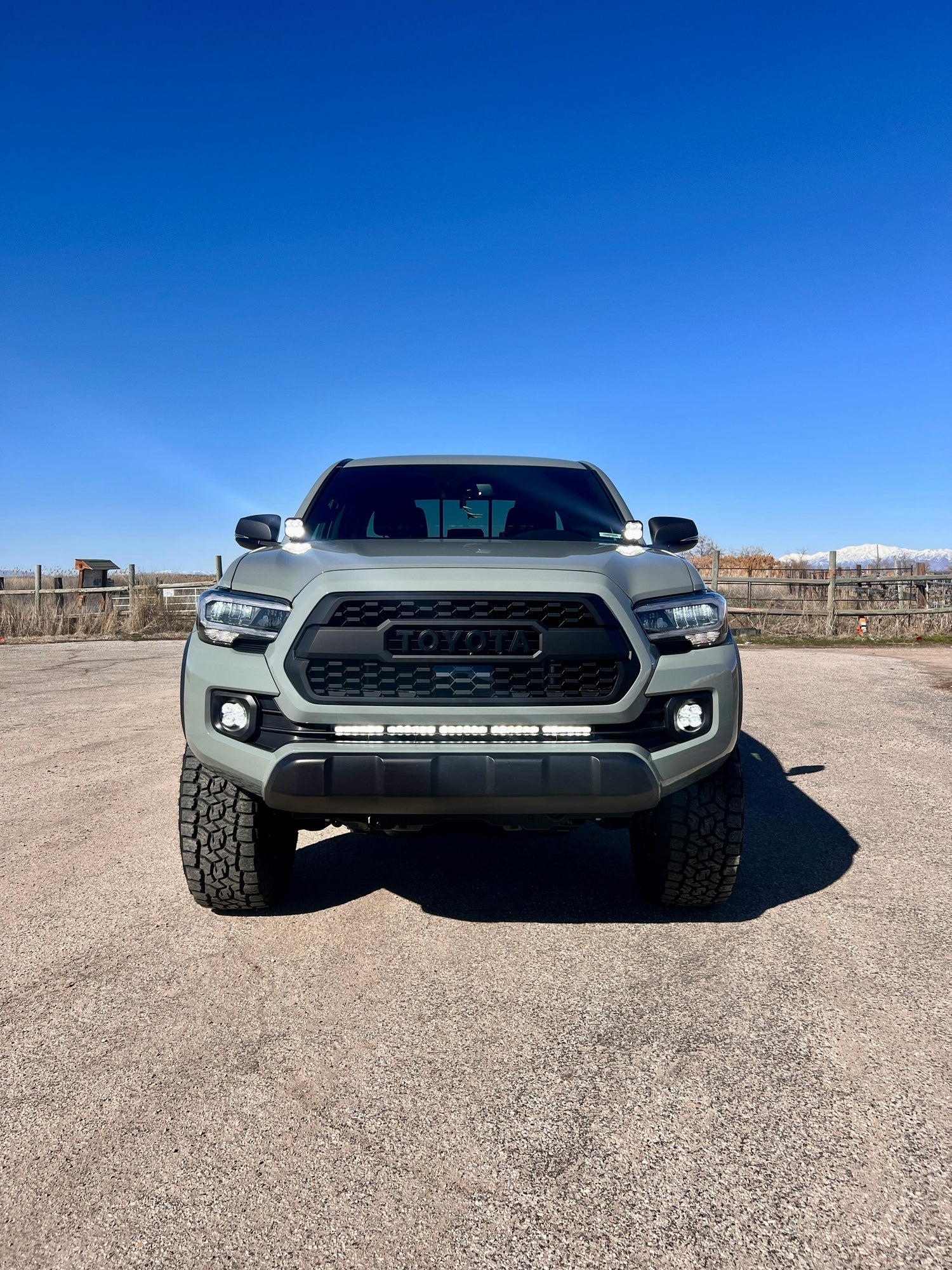 2016-2023 Toyota Tacoma Stealth Lightbar Kit