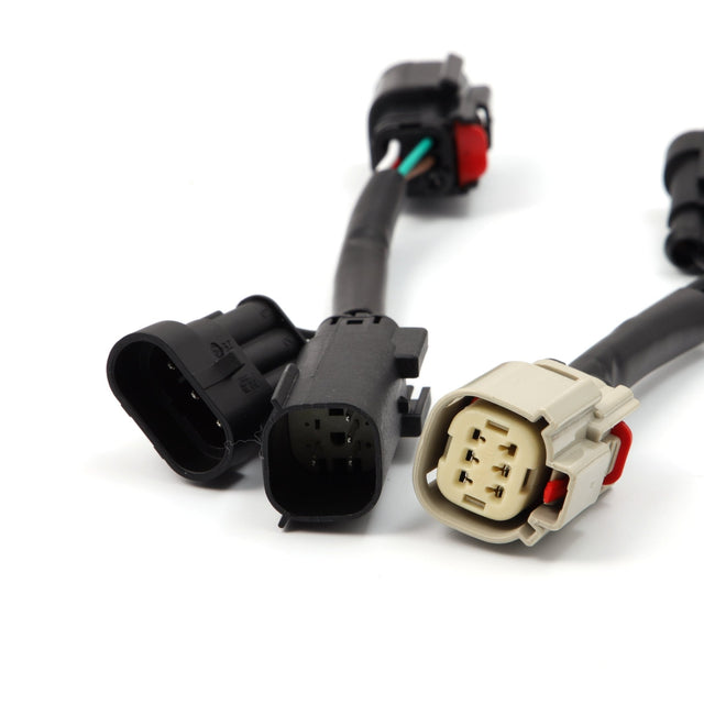 For 16-18 Silverado 1500 / 17-19 Silverado 2500HD/3500HD/ 17-19 GMC Sierra 1500/2500/3500 with stock LED tail lights to AlphaRex LUXX-Series Tail Lights Converters