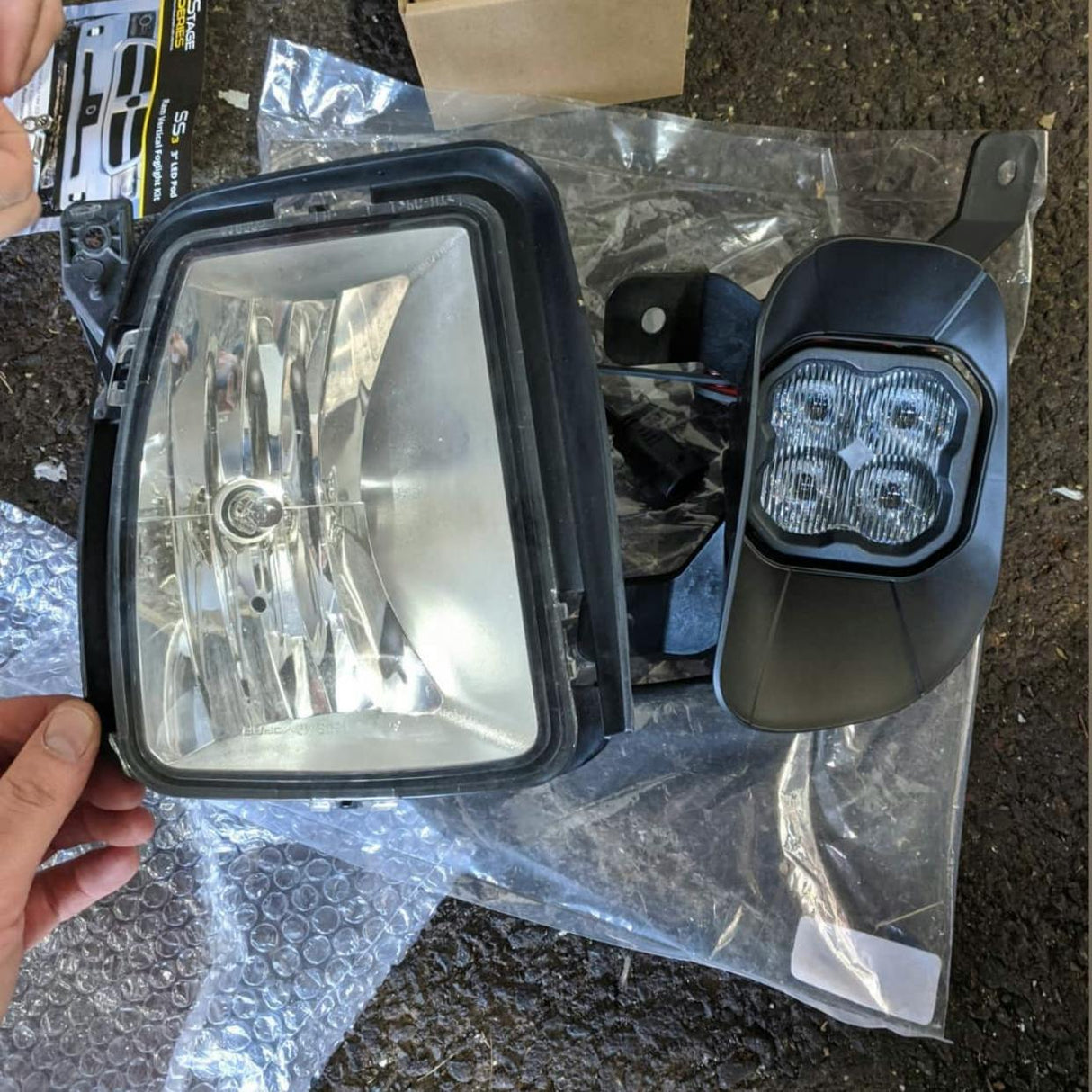 SS3 SAE/DOT Ram Vertical Fog Light Kit