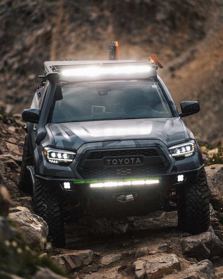 Stage Series 30" White Light Bar