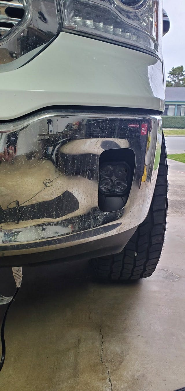 SS3 SAE/DOT Ram Vertical Fog Light Kit