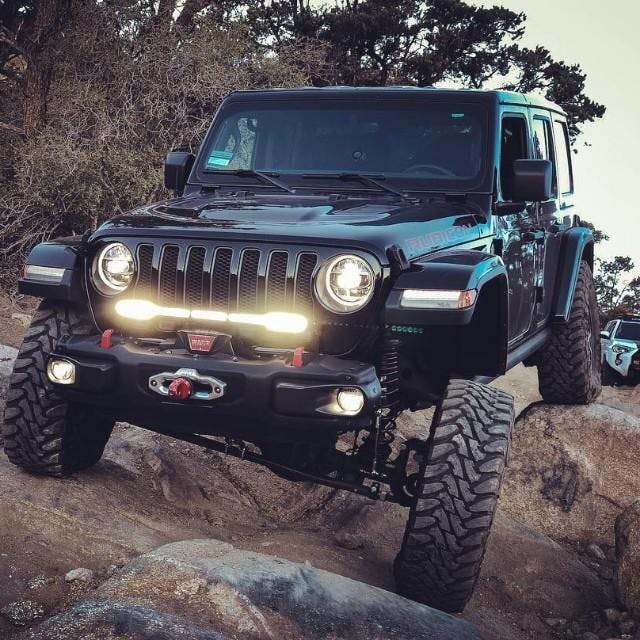 2018-2025 Jeep JL Wrangler Bumper LED Lightbar Kit