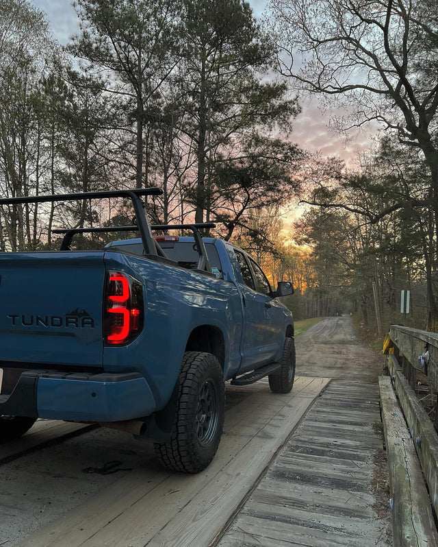 Toyota Tundra 14-21 : Feux arrière à DEL Recon
