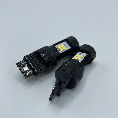 3156 / 3157 Black Series Led Reverse Bulbs (Pair)
