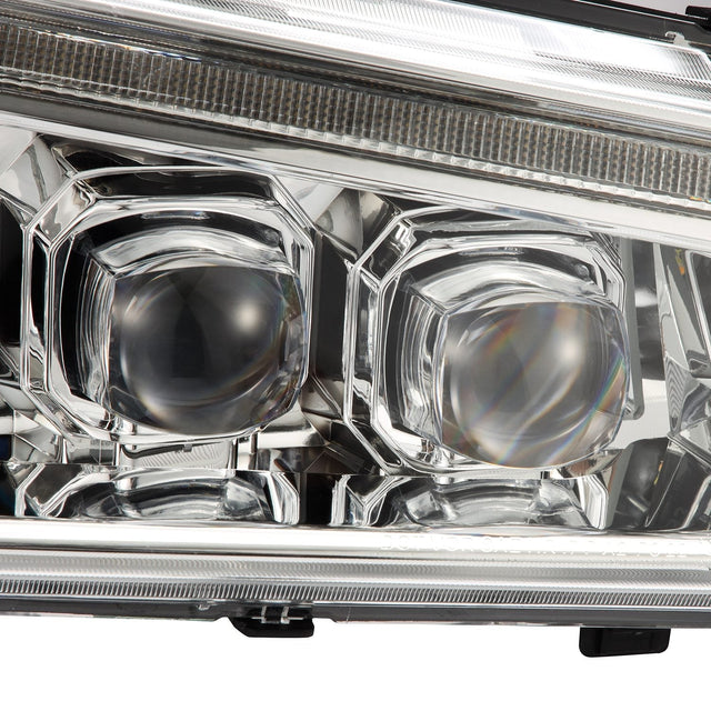 03-06 Chevrolet Silverado/02-06 Avalanche (without body cladding) NOVA-Series LED Projector Headlights Chrome