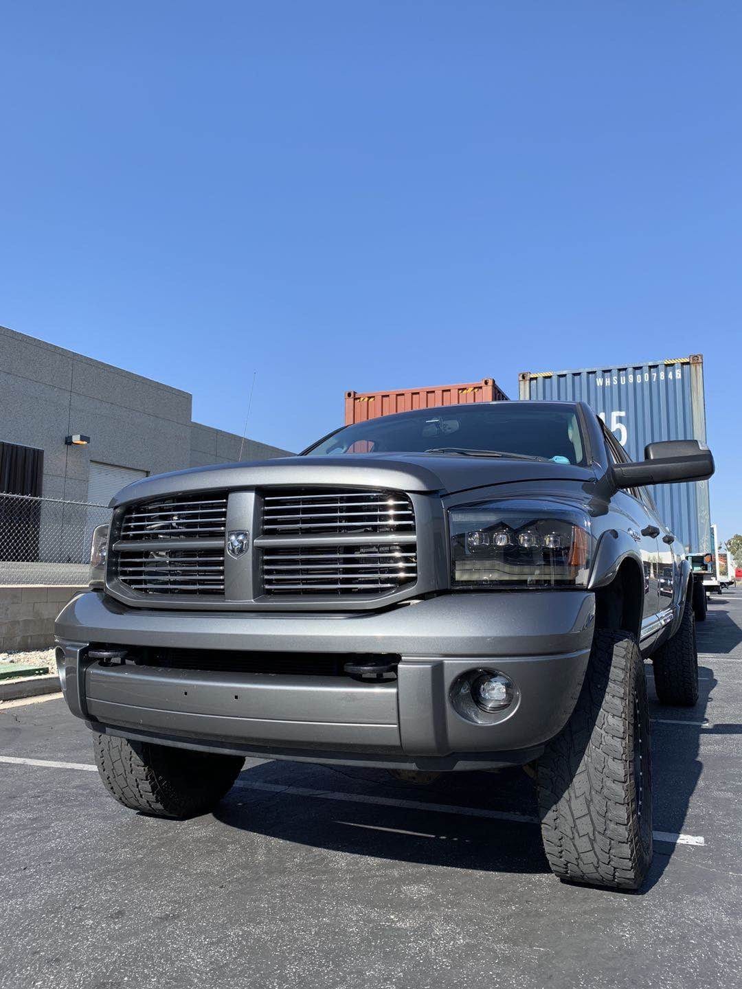 Phares projecteurs à LED chromés pour Dodge Ram série NOVA 06-08