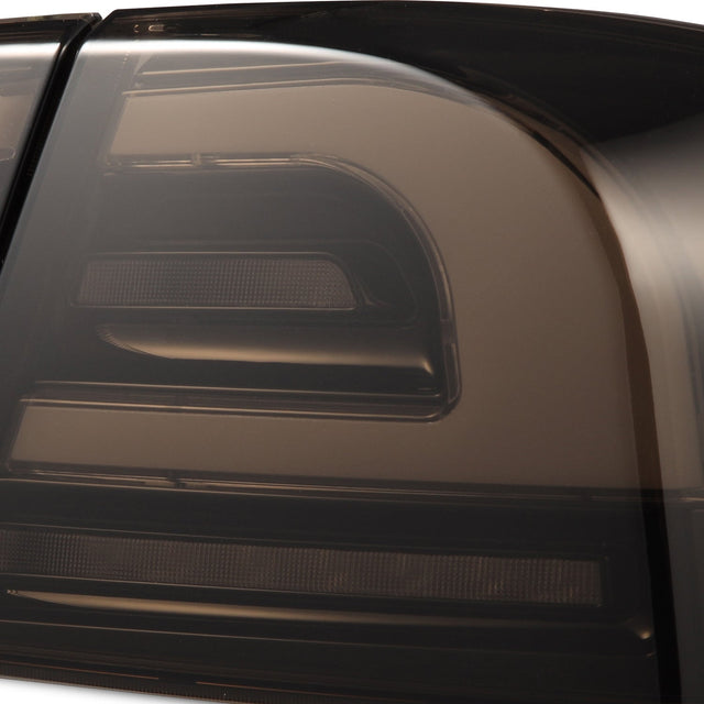 Feux arrière à LED Tesla Model S LUXX 12-21, fumée noire (avec pièce centrale de coffre noire de remplacement)