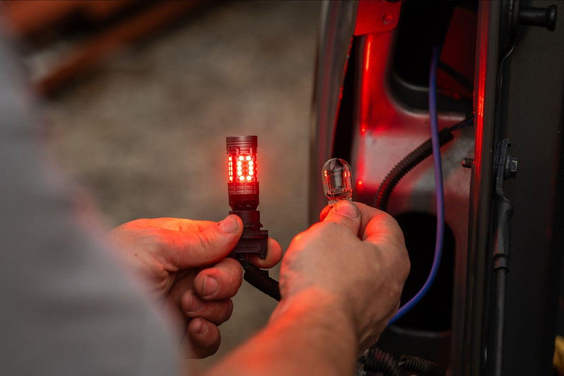 3156/3157: XB Single Colour LED Bulbs (Resistor-Free)