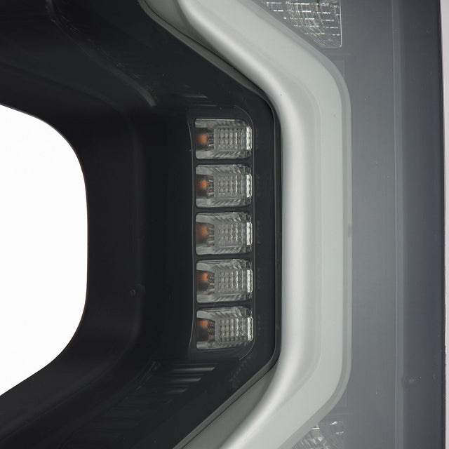 19-25 Chevrolet Silverado 1500 / 20-25 Silverado 2500HD/3500HD PRO-Series LED Tail Lights Jet Black