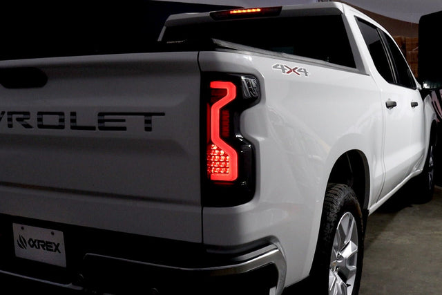 19-25 Chevrolet Silverado 1500 / 20-25 Silverado 2500HD/3500HD PRO-Series LED Tail Lights Red Smoke