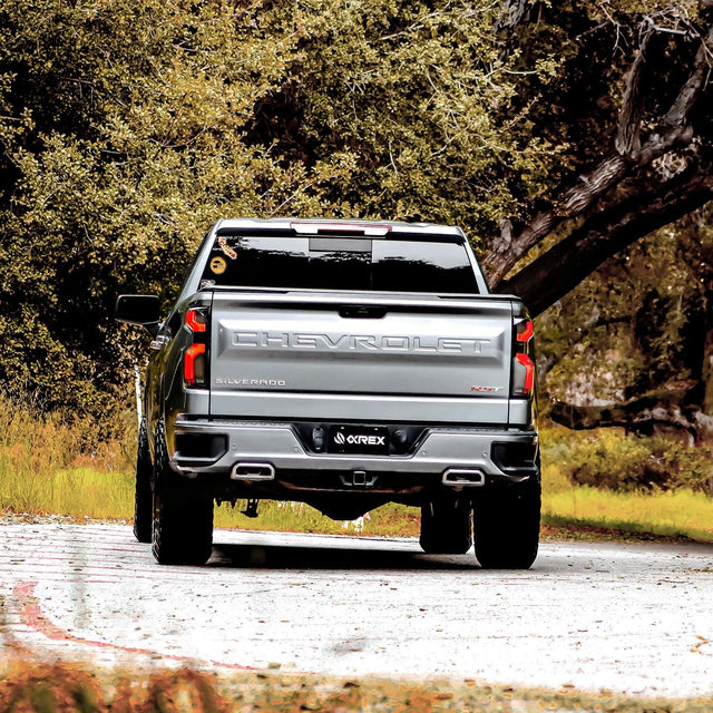 19-25 Chevrolet Silverado 1500 / 20-25 Silverado 2500HD/3500HD LUXX-Series LED Tail Lights Alpha-Black