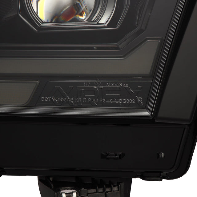 Phares halogènes à projecteur Alpha-Black de la série PRO pour Ram 1500 (style MK II 2500) 19-24