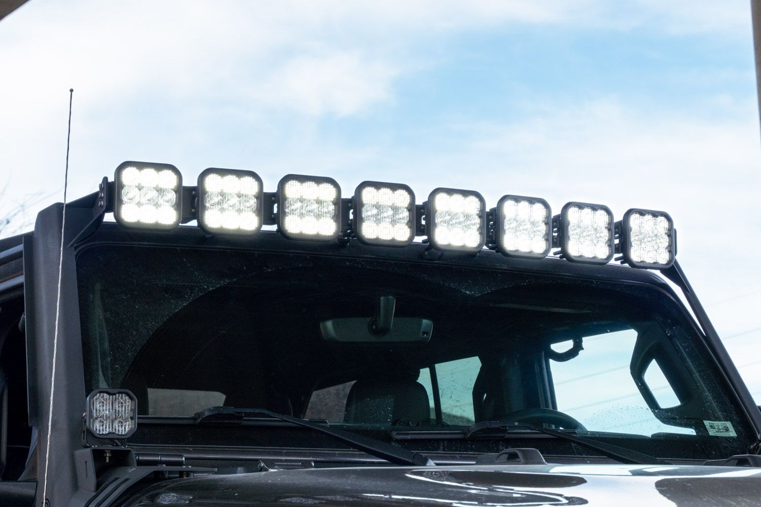 SS5 Windshield CrossLink Lightbar Kit for 2018-2025 Jeep JL Wrangler