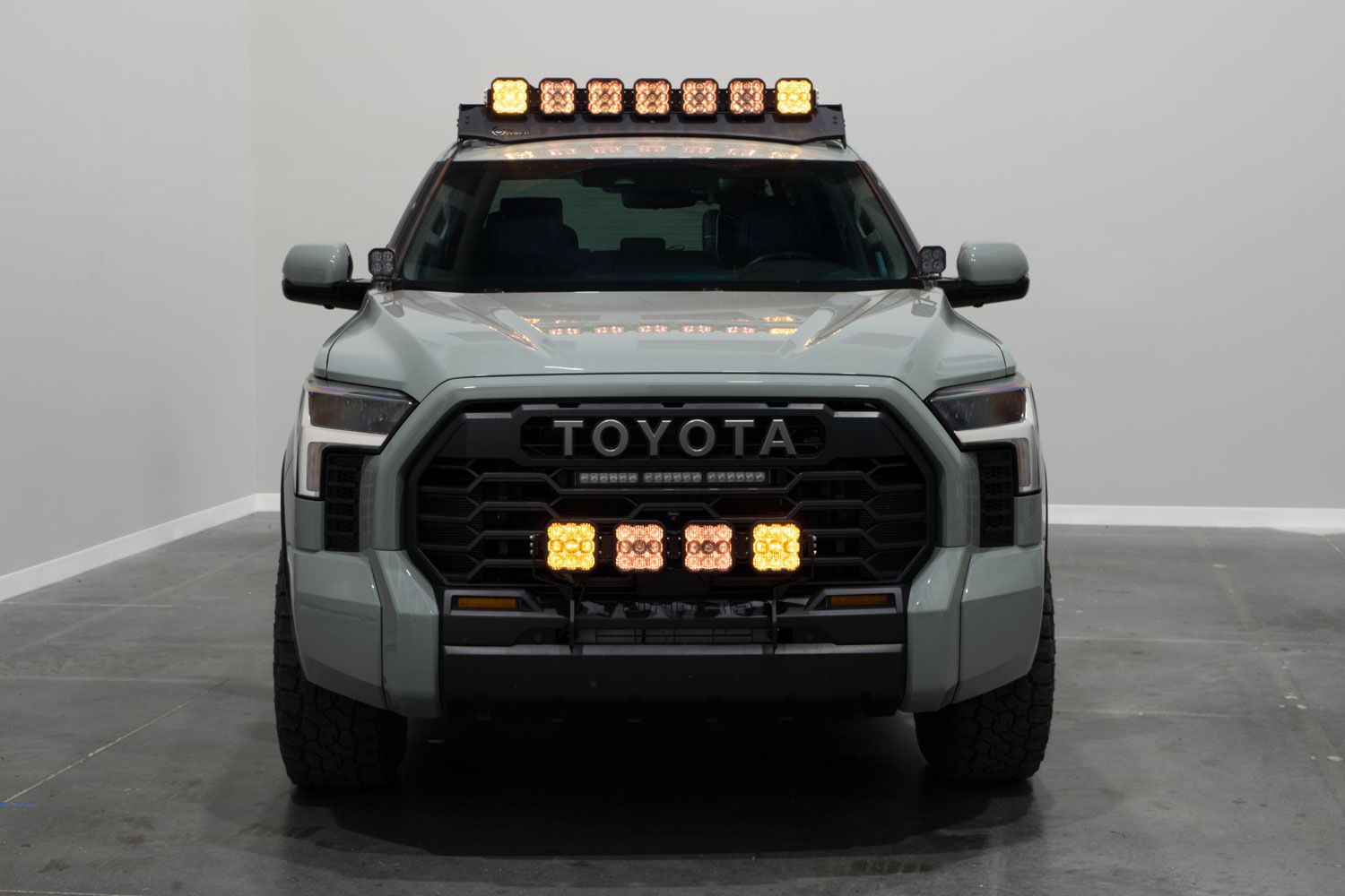 SS5 Grille CrossLink Lightbar Kit for 2022-2025 Toyota Tundra