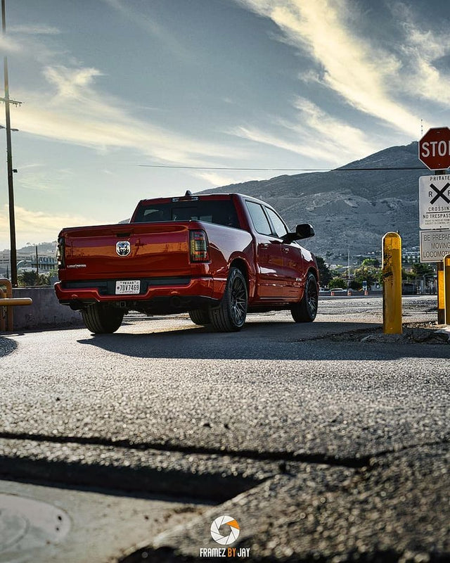 Dodge Ram 5e génération 2019-2022 1500 : Recon Led Tails