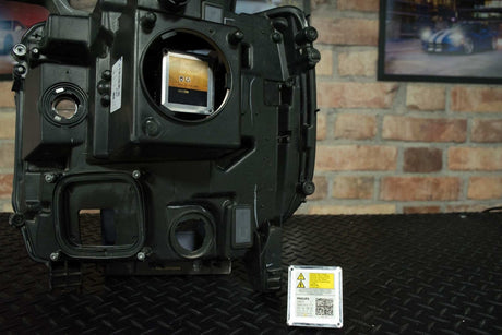 D5S: XB HID Bulb (5500K-6000K) SINGLE